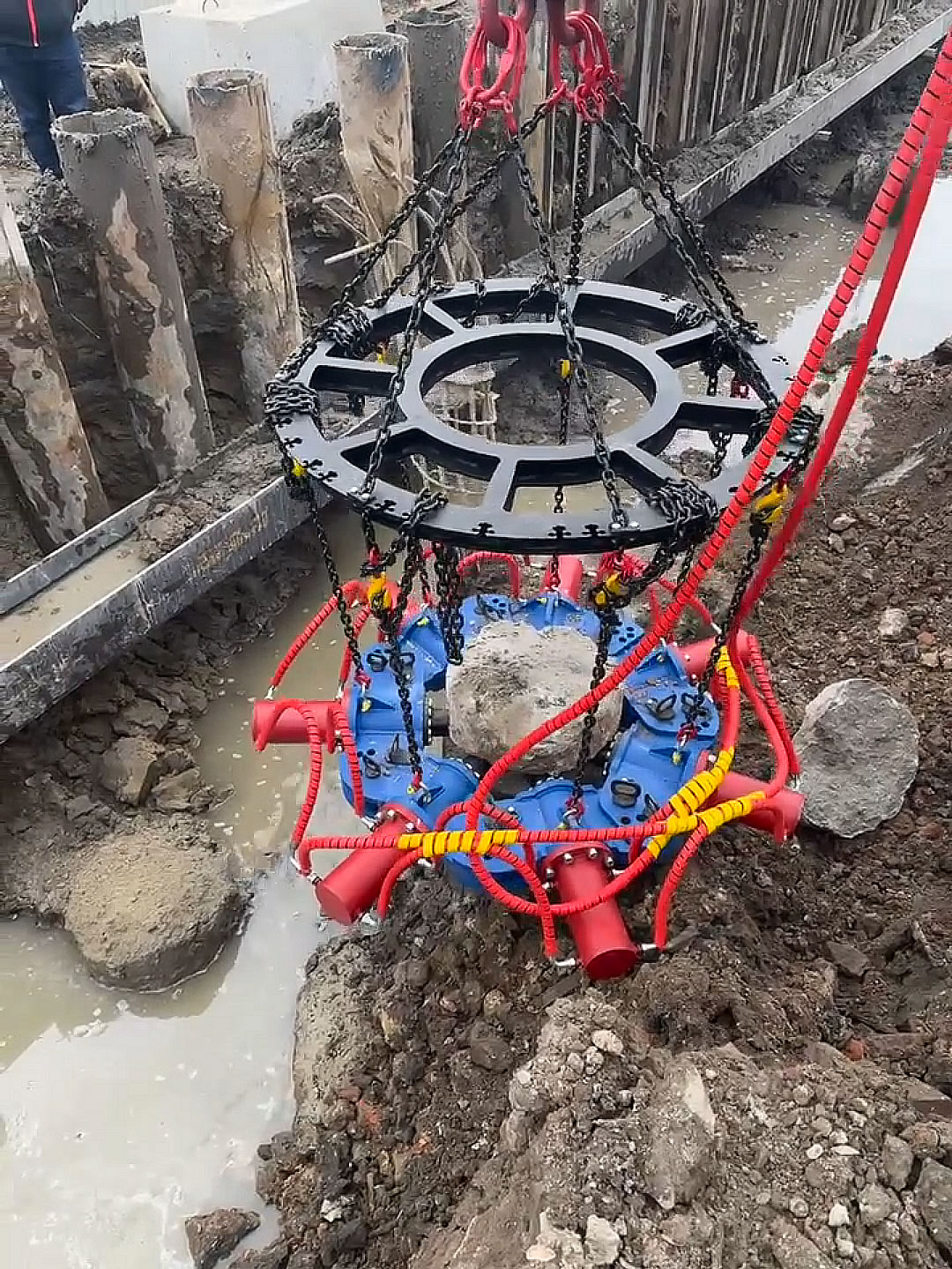 срубка свай. срубка круглых свай в Туле